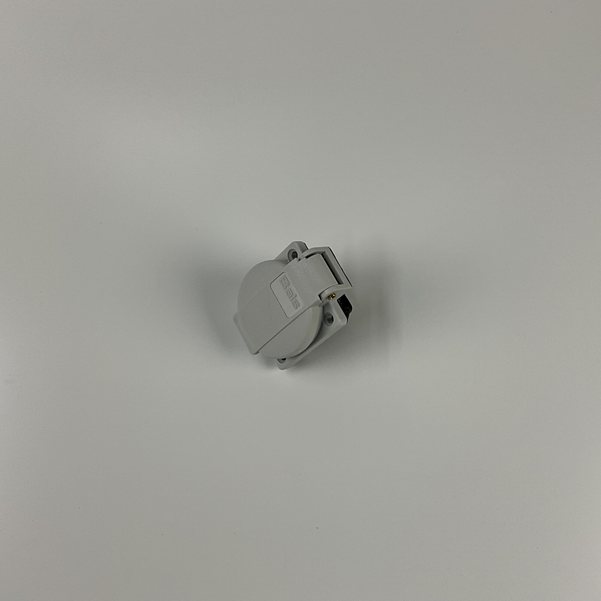 IMG 4710 PFT Schuko-Anbausteckdose 16A grau PFT Schuko-Anbausteckdose 16A grau – Bild 2