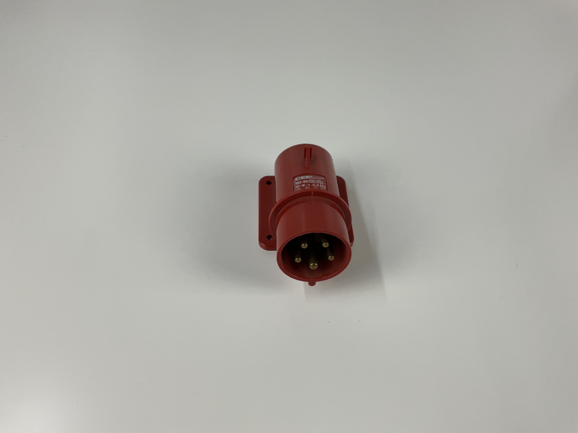 IMG 4738 PFT CEE-Gerätestecker 5 x 16A 6h rot PFT CEE-Gerätestecker 5 x 16A 6h rot – Bild 3