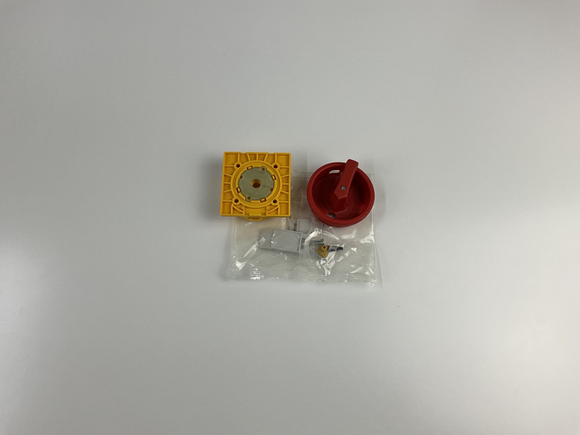 IMG 5096 PFT Knebel mit Sperrkranz für Hauptschalter, abschließbar PFT Knebel mit Sperrkranz für Hauptschalter, abschließbar – Bild 3