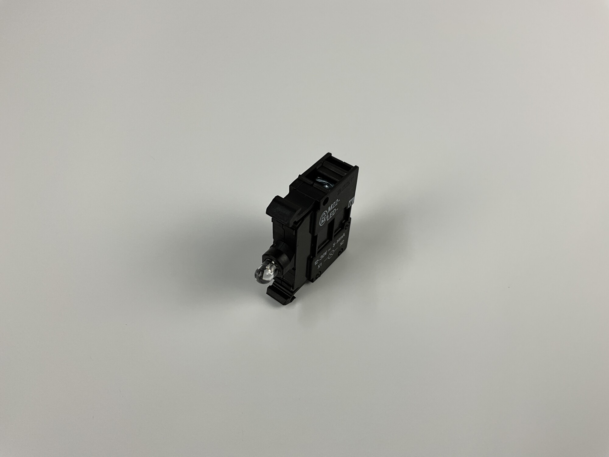 IMG 5156 PFT Leuchtelement weiß 12-30 V PFT Leuchtelement weiß 12-30 V – Bild 3